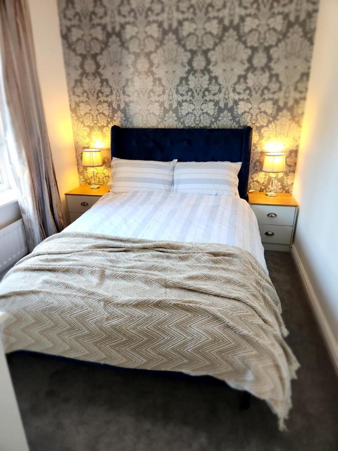 Home From Home 3 Bed,2 Bath House With Garden&Parking Near Centre&Tram Stop Sheffield Zewnętrze zdjęcie